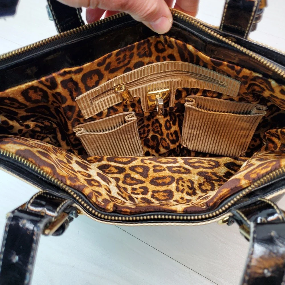 Carmen Steffens Leather Gold Striped Purse Black Leather‎ Accents